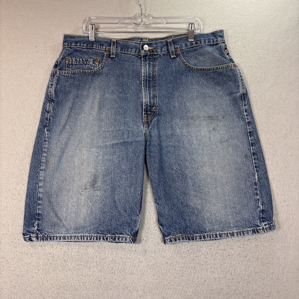 VTG Levi's Men's Blue Medium Wash Denim 569 Shorts Sz 36 Relaxed Skater Y2K 2002